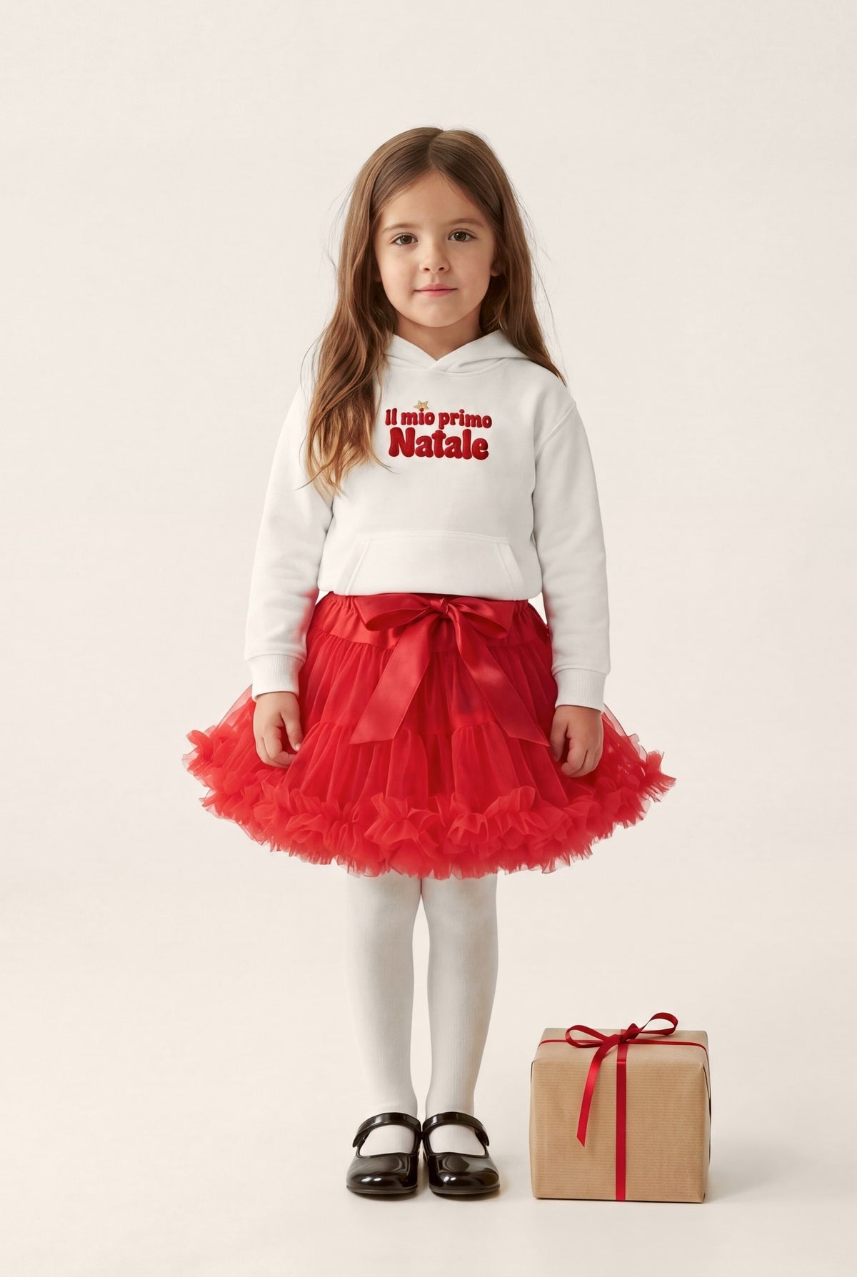 Felpa ricamata bambina "Il mio primo Natale", foto indossata bimba con gonna tutù - Capsule Natale MADRESPERA
