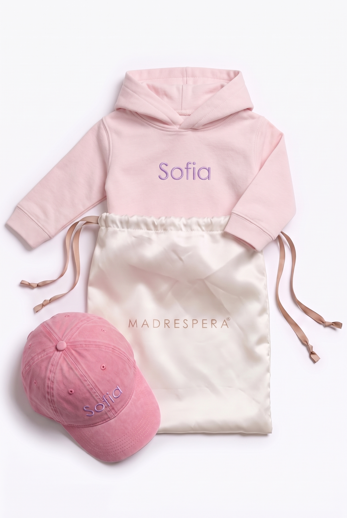 Box MADRESPERA: sacca in raso avorio con logo, felpa con cappuccio neonata rosa e cappellino rosa con il nome Sofia ricamato in filo lilla