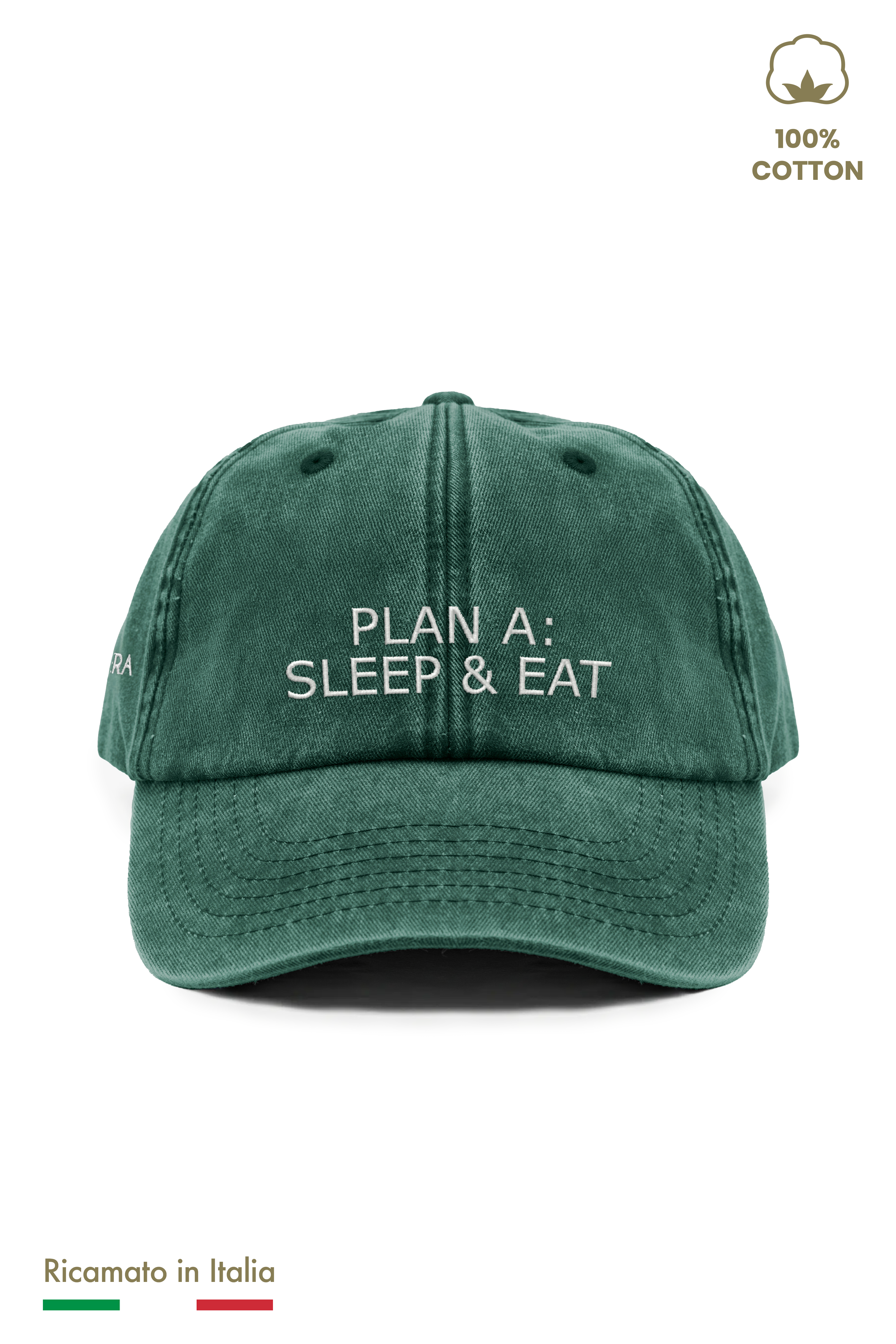 Cappellino vintage verde per bambino con ricamo Plan A: Sleep & Eat, vista frontale