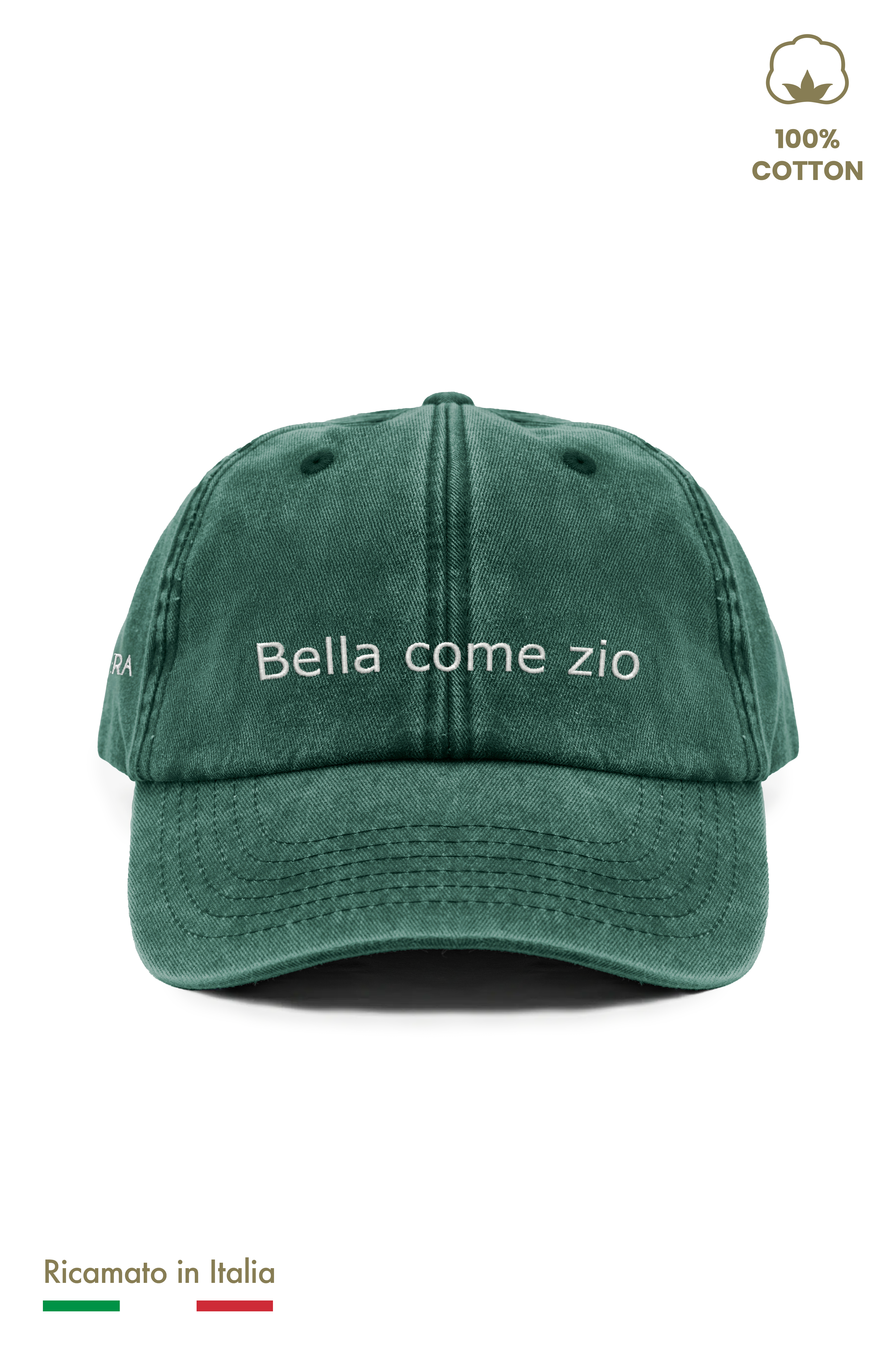 Cappellino vintage verde con ricamo panna "Bella come zio", vista frontale